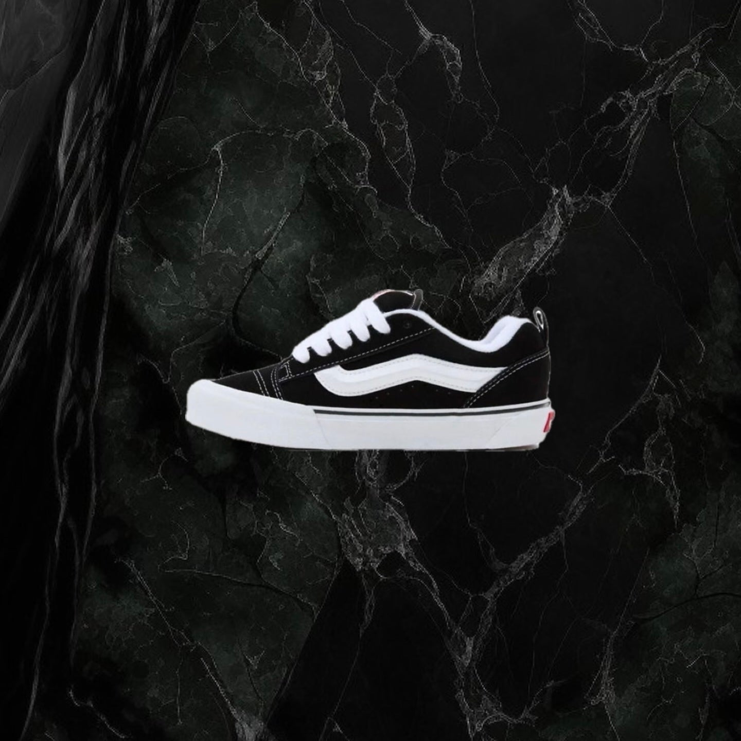 Vans Knu Skool ‘Black/White’