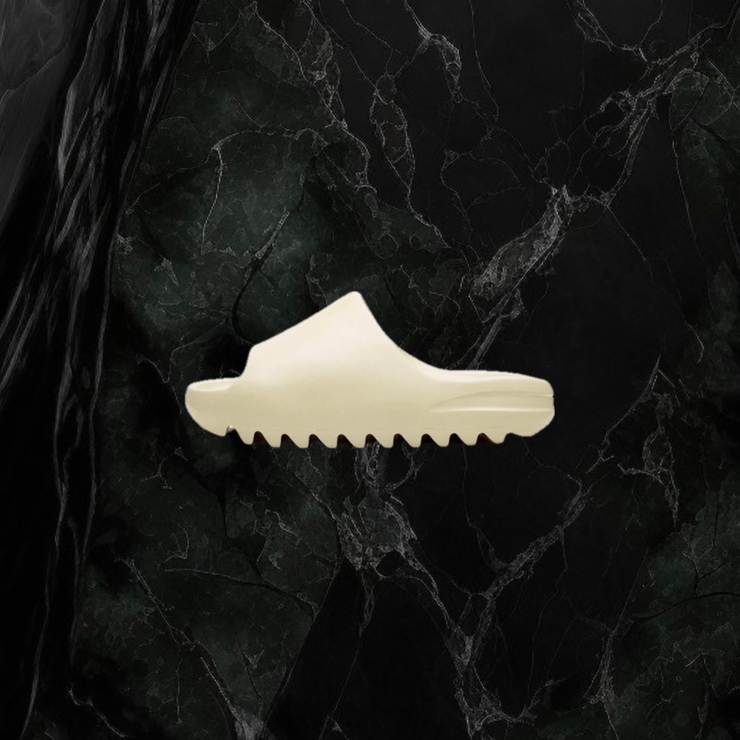 Yeezy Slides ‘Bone’ (Matte)