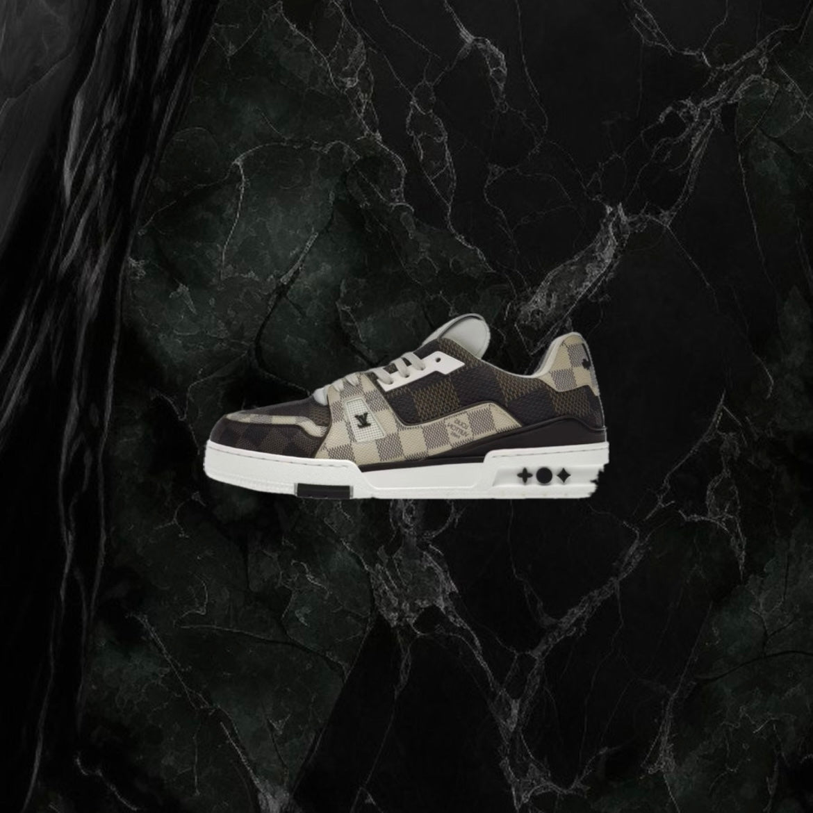 LV ‘Damier Multi Trainer’